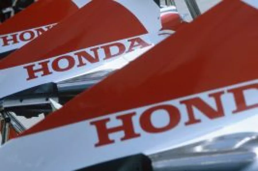 Honda menjadi pemilik penuh Bar Honda