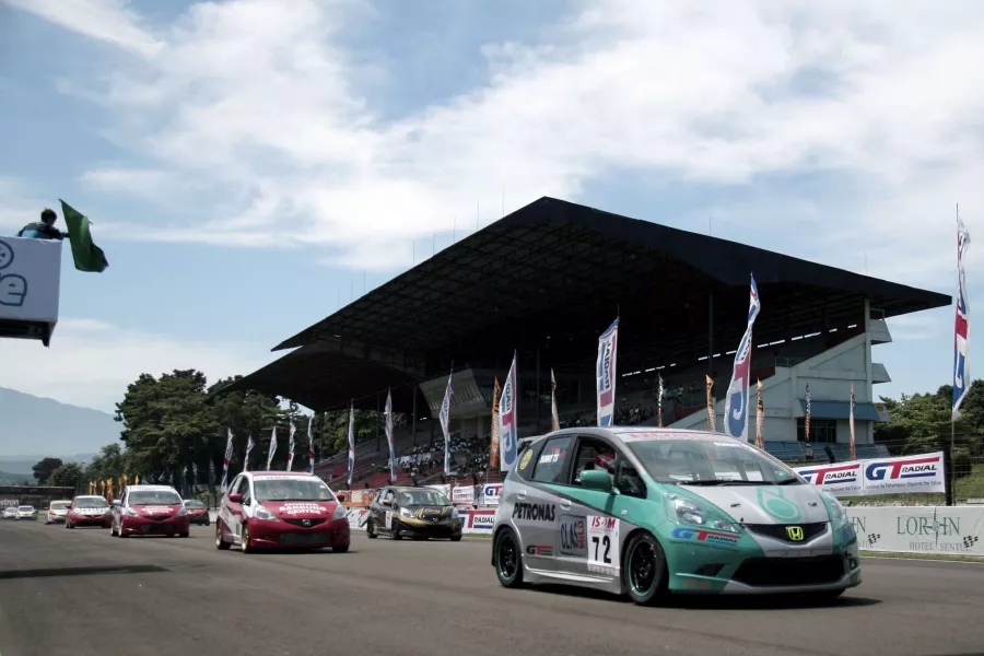 Perebutan gelar juara semakin sengit di seri terakhir Honda Jazz Speed Challenge