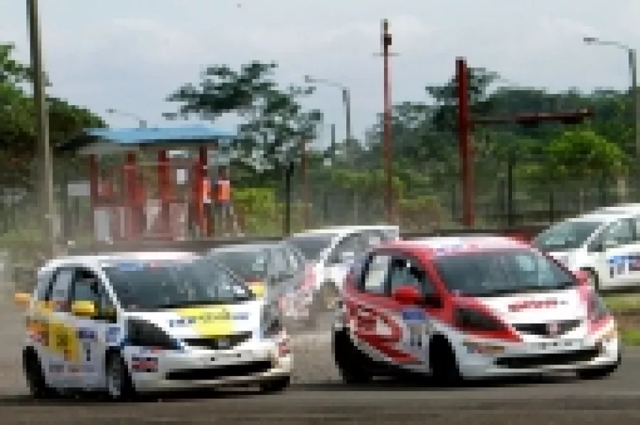 Musim Baru Honda Jazz Speed Chalenge 6, Ajang Unjuk Prestasi Pembalap Muda Indonesia