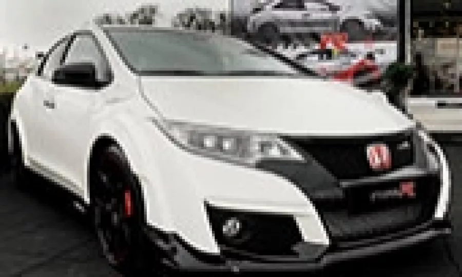 Tampil Perdana Di Ajang British Touring Car Championship 2015, All New Honda Civic Type R Langsung Raih Kemenangan