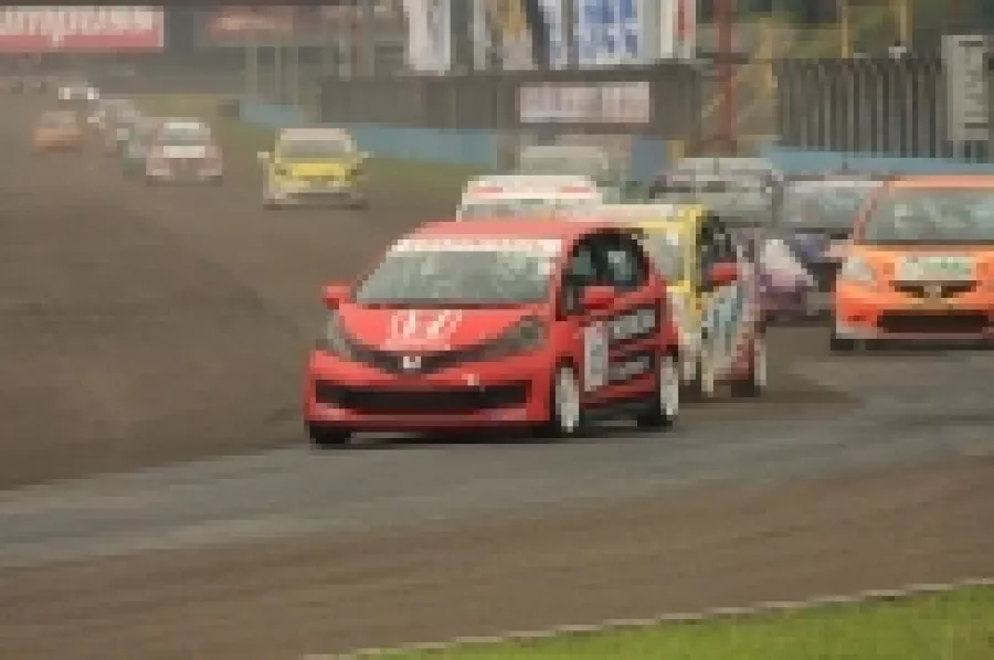 Honda Jazz Speed Challenge Musim ke-7 Kembali Digelar  Di Sirkuit Internasional Sentul