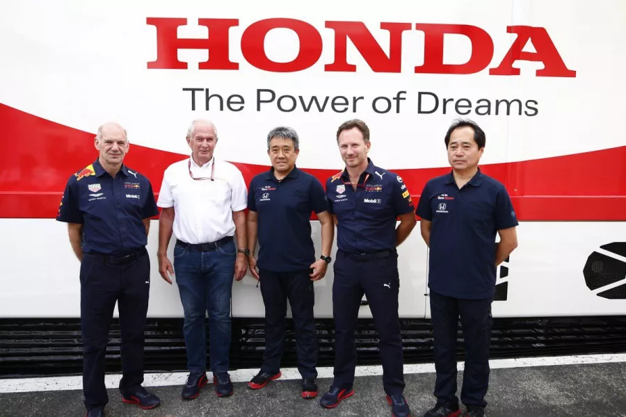 HONDA JALIN KEMITRAAN DENGAN TIM RED BULL RACING DI MUSIM BALAP F1 2019