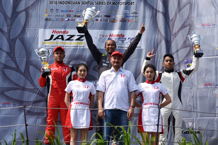 FITRA ERI KEMBALI RAIH GELAR JUARA DI SERI KETIGA HONDA JAZZ SPEED CHALLENGE