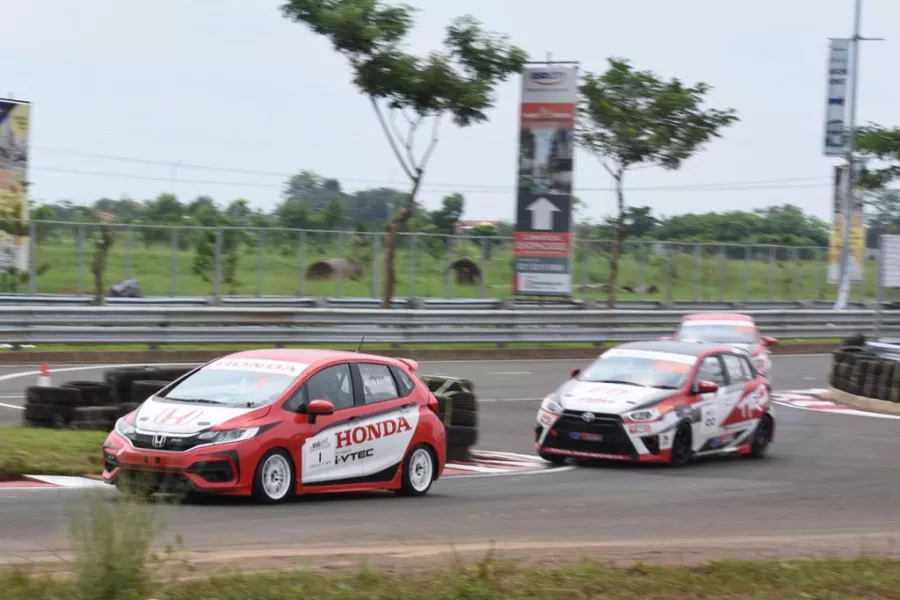 ALVIN BAHAR TUTUP MUSIM BALAP 2018 DENGAN KEMENANGAN DI SERI ITCC 1600 MAX