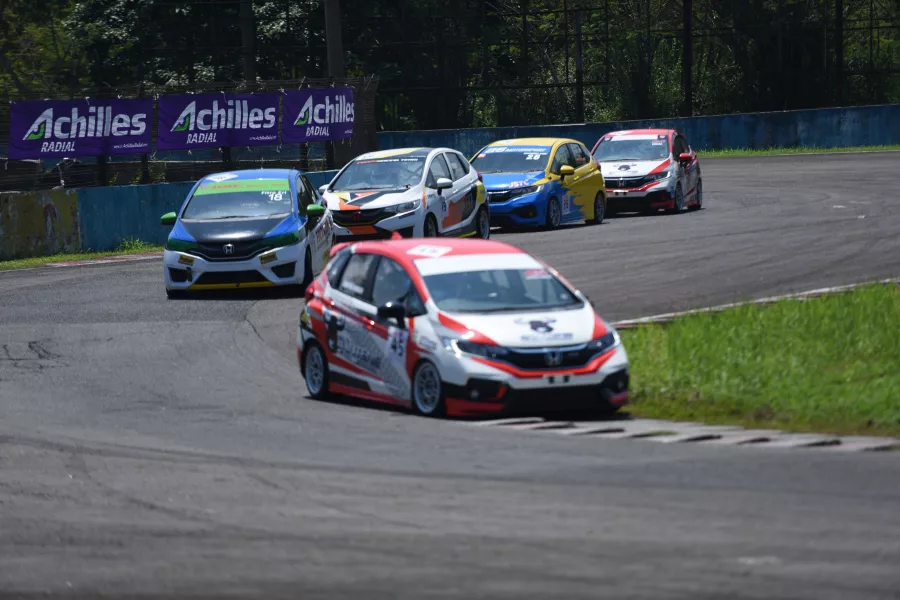 JELANG SERI KEDUA HONDA JAZZ SPEED CHALLENGE,  ZHARFAN RAHMADI MEMIMPIN KLASEMEN DI KELAS MASTER