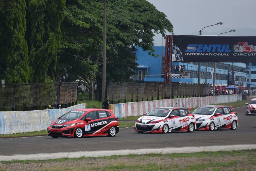 ALVIN BAHAR REBUT PODIUM JUARA DI ITCR MAX 2019 SERI KELIMA