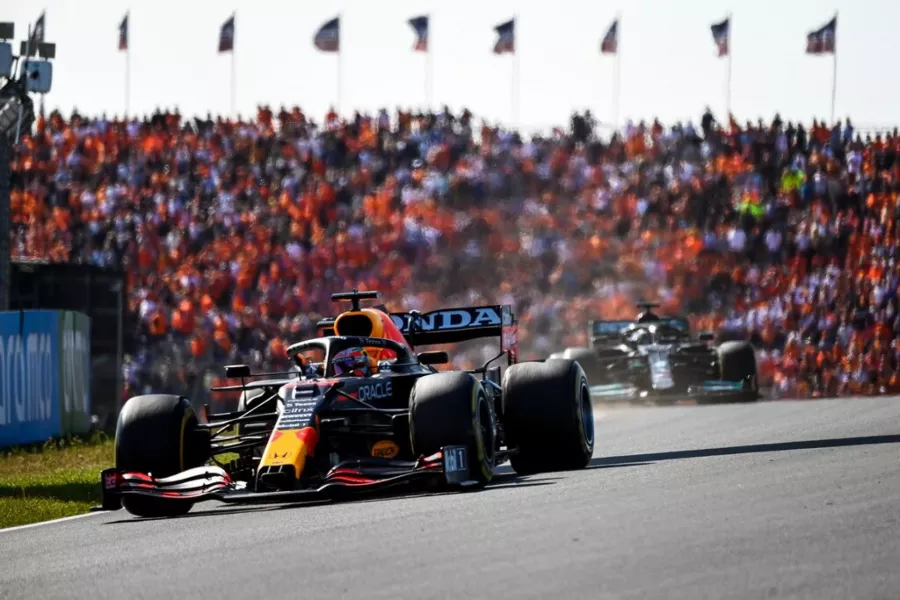 Max Verstappen Raih Kemenangan Bersejarah Pada Ajang Balap F1 di Grand Prix Belanda 2021